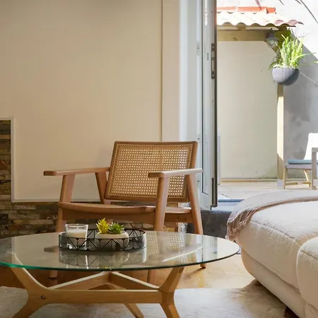 Charming In Historic House Coimbra