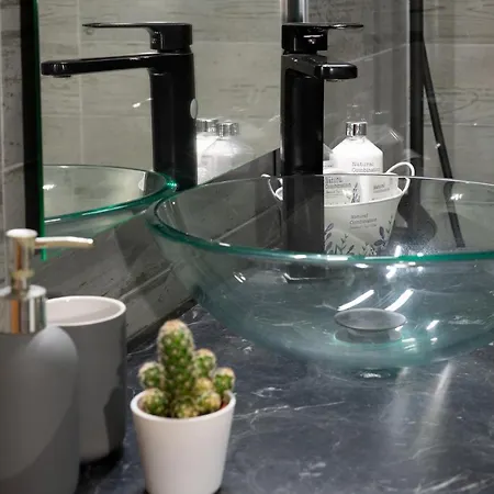 Charming In Historic House Coimbra